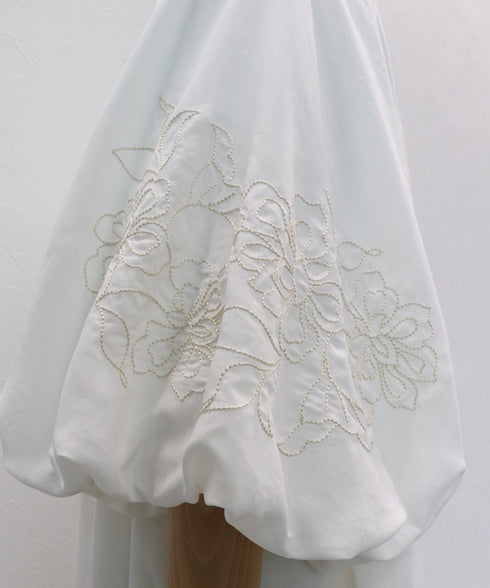 8/8販売 バルーンスリーブ・カフタンワンピース(刺繍)